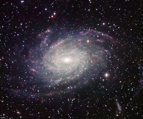 天文学家发现"第二个银河系" 直径大一倍(图)_新闻中心_新浪网